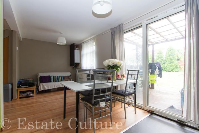 9 Hayton Green, Coventry photo 4
