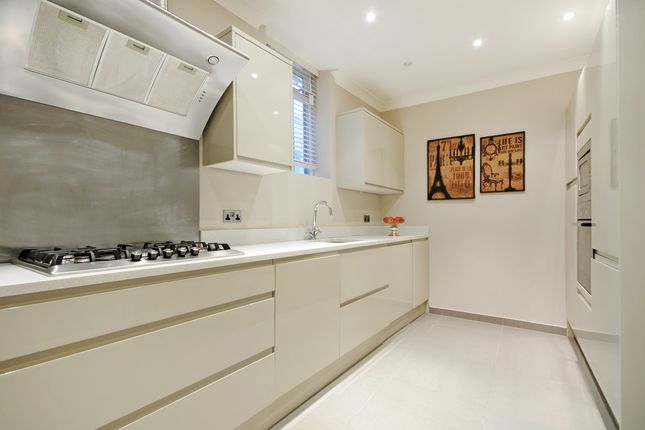 Thumbnail Flat to rent in Fitzjohns Avenue, London