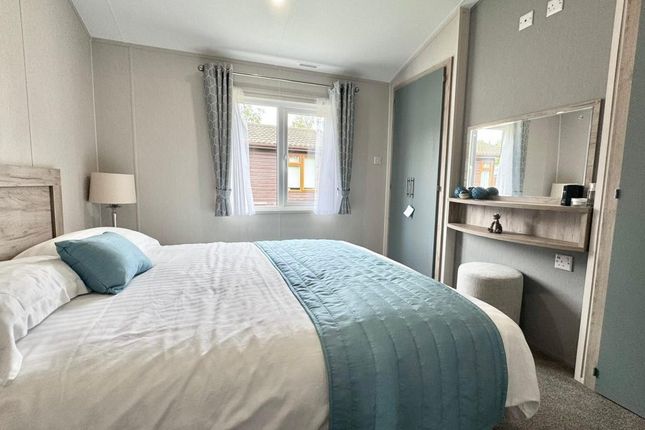 Borwick Ln, Warton, Carnforth photo 5