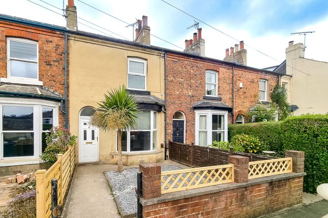 Terraced house to rent in Gladstone Street, Harrogate