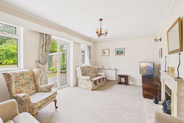 22, Ringley Road, Horsham photo 3