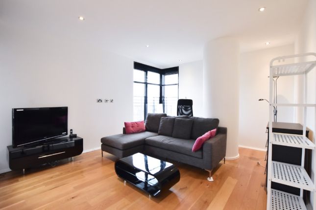 Flat to rent in Point West, Cromwell Road, South Kensington, London