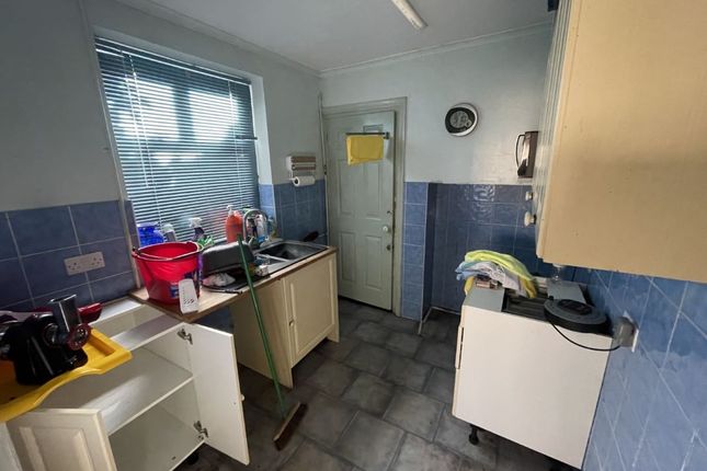 33, Ashdale Avenue, Bedford photo 5