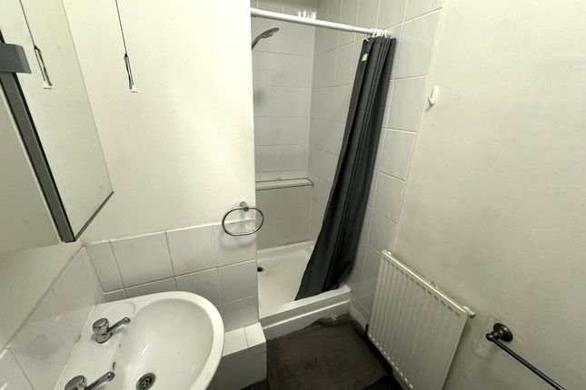 Flat to rent in Walker Road, Torry, Aberdeen