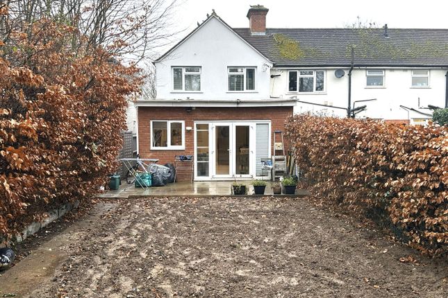 45, Fern Lane, Hounslow photo 2
