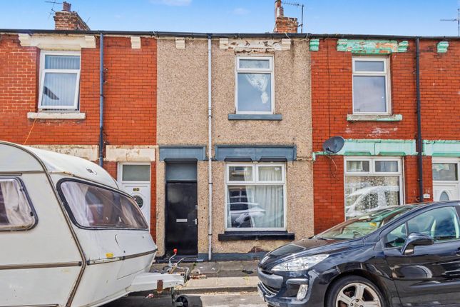2-bed house on 32, Durham, £40,000