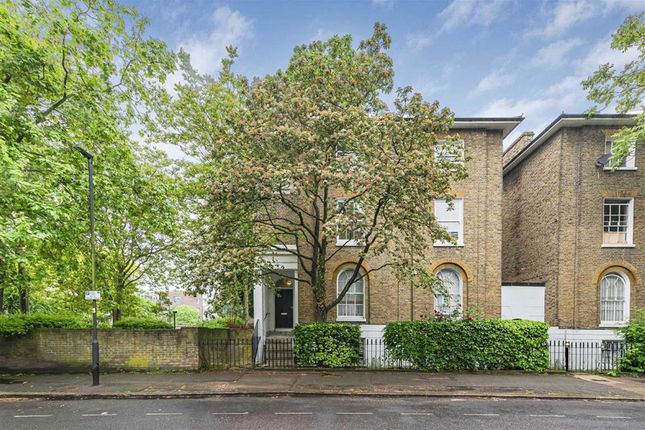 Thumbnail Flat for sale in Foxley Road, London