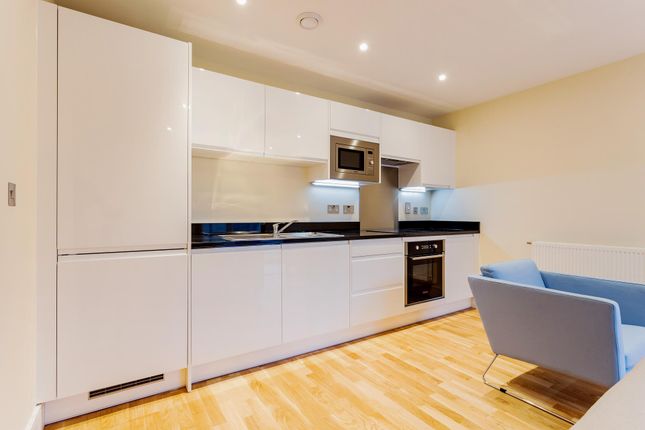 210 Elite House 15, St. Annes Street, London photo 4