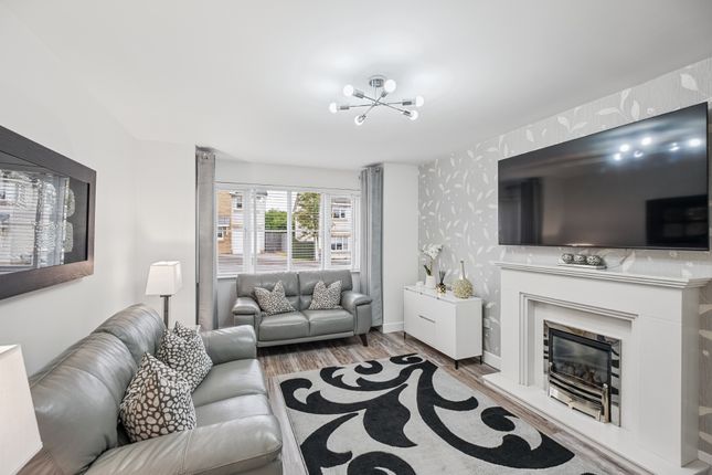 20 Maple Grove, Bargeddie, Baillieston, Glasgow photo 4