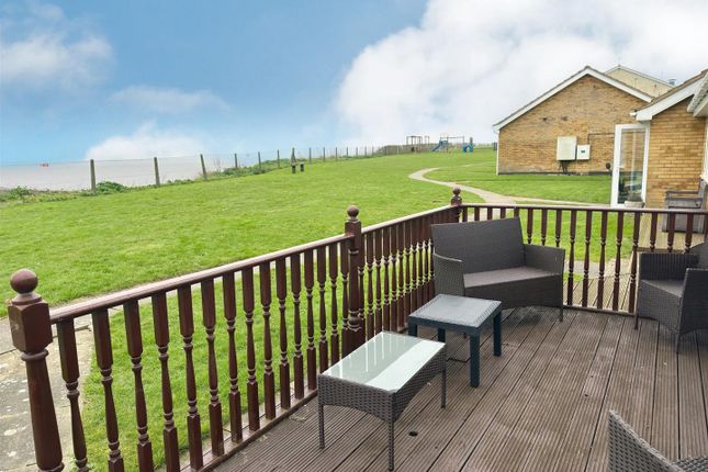 117, Waterside Park, Lowestoft photo 3