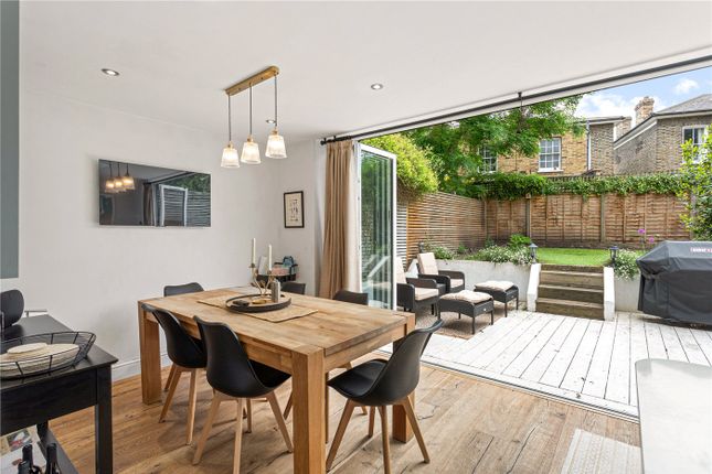 122, Albion Drive, London photo 4