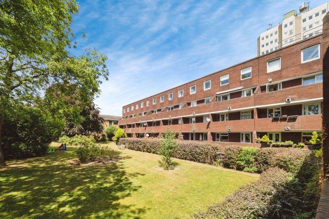 2-bed maisonette on 11, Tamar Square, Essex, £350,000