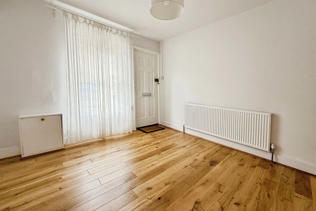 15, Cromwell Road, Kent, England photo 2
