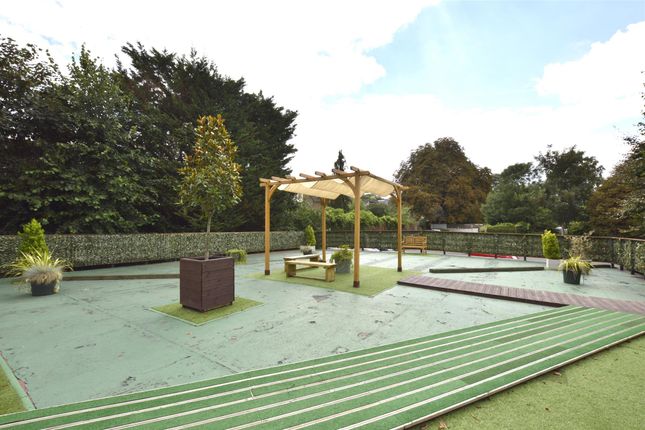 French Apartments Purley Surrey Cr8 2 Bedroom Flat To Rent