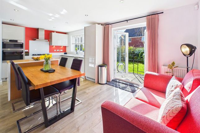 2, Crane Pool Avenue, Chepstow photo 5