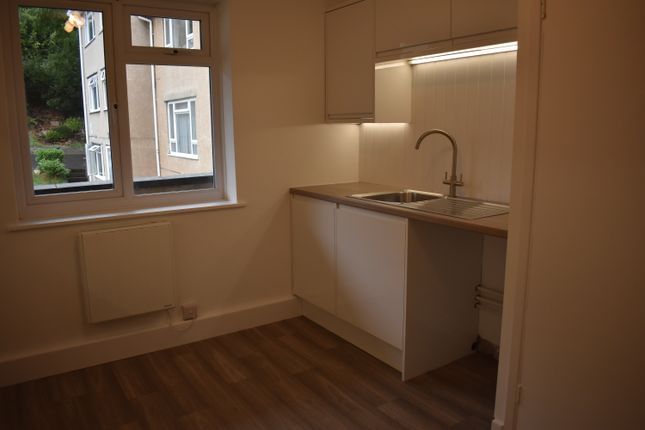 Flat 20 Knightstone Court, Shrubbery Avenue, Weston-super-Mare photo 5