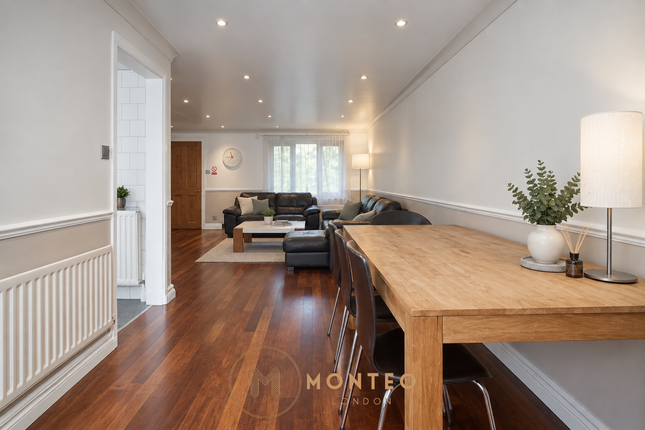 8, Lagado Mews, London photo 4