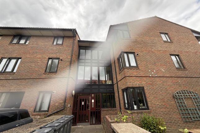 *45, Brassey Road, London photo 3