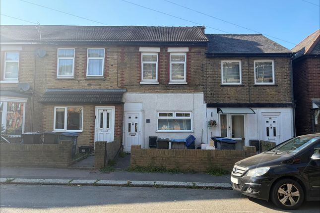 2-bed house on 48, Dover, £1,100/mo