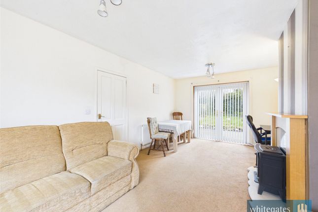 70, Kildare Crescent, Bradford photo 3