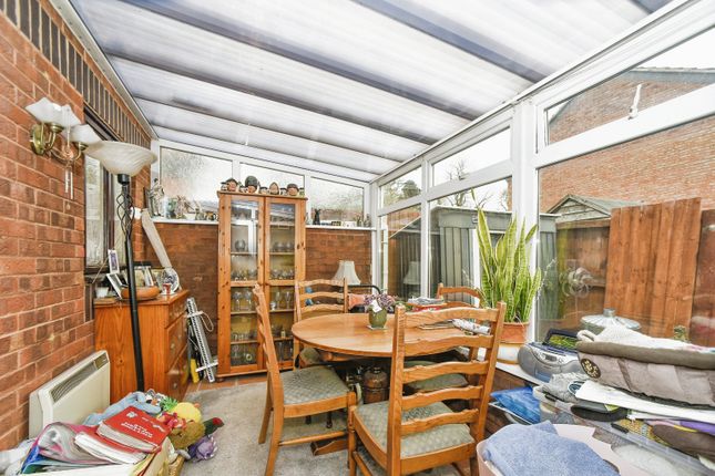 122 The Oaks, Spreckley Road - Lower Compton, Calne photo 4