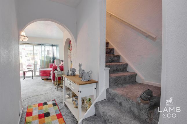 10, Dahlia Close, Clacton-On-Sea photo 4