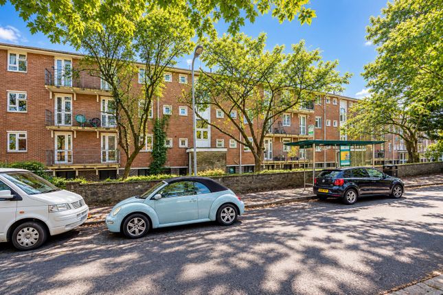 3-bed flat on Ty-Gwyn Road, Cardiff, £190,000