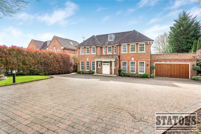 Lancaster Grange, 104, Camlet Way, Hadley Wood photo 2