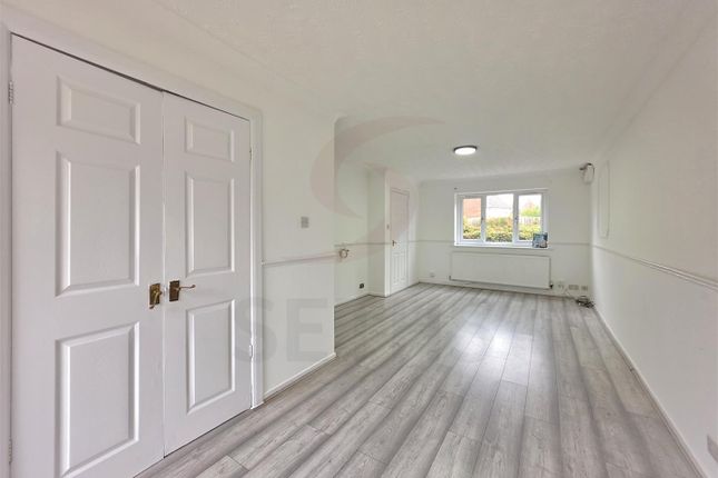 43, Trefoil Close, Leicester photo 3