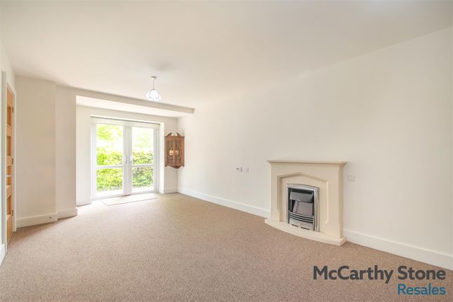8 Peel Court, College Way, Welwyn Garden City photo 3