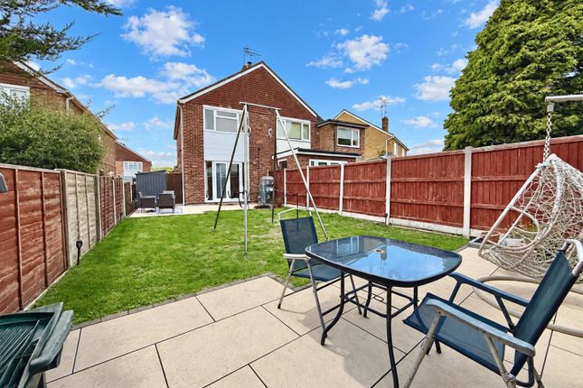 6, Chatsworth Gardens, Clacton-On-Sea photo 2