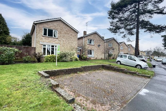 Thumbnail Semi-detached house for sale in Uffington Drive, Harmans Water, Bracknell, Berkshire