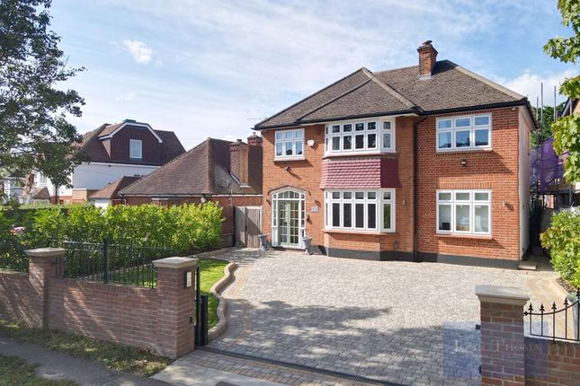 Detached house to rent in Knighton Lane, Buckhurst Hill