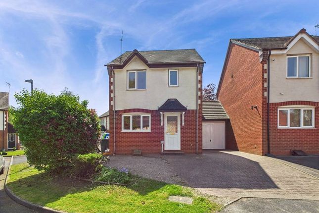 Thumbnail Detached house for sale in Hoskyns Avenue, Worcester, Worcestershire