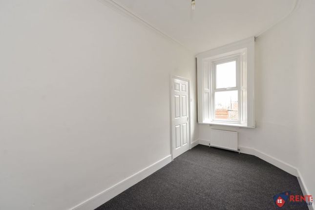Flat to rent in Prince Consort Road, Gateshead