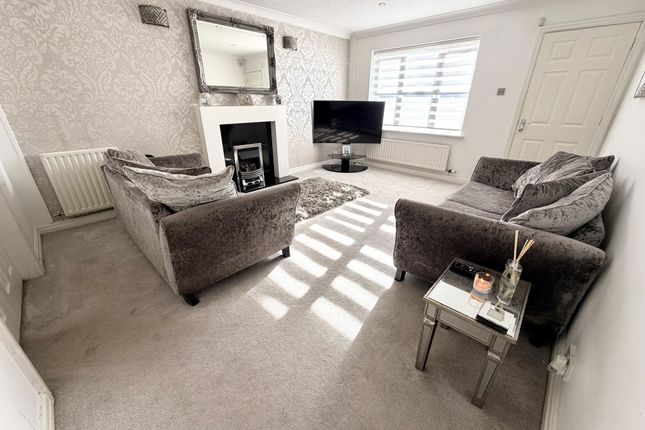 Greenbriar Close, Highfurlong photo 4