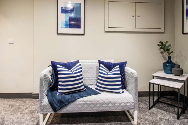 29, Westbury Mount, Leeds photo 4