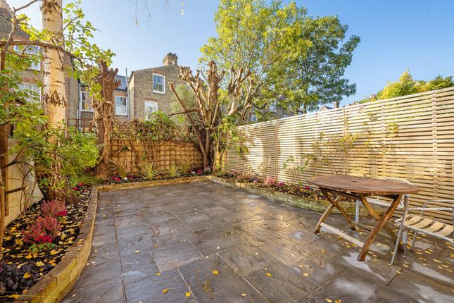 Rosebery Road, London photo 2
