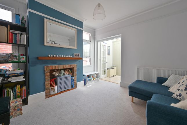 39, Tennyson Road, Harpenden photo 4