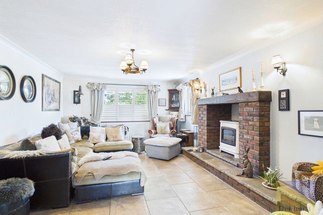 Ivy Farm, Lea Lane, Bartle photo 2