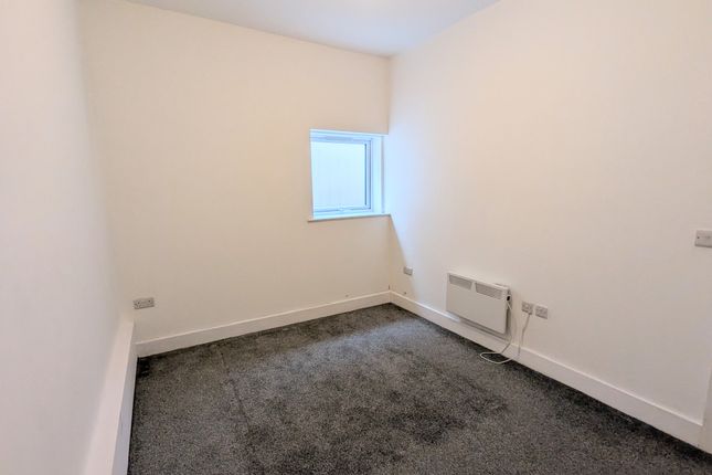 145A, Darlington photo 4