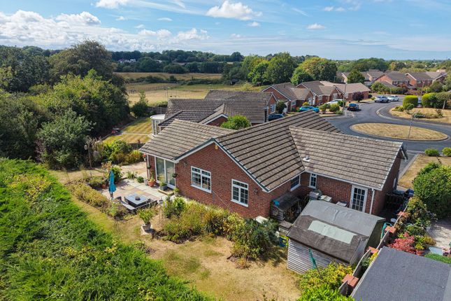 4 Chestnut Close, Wirral photo 3