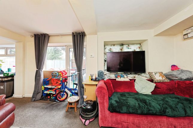 Flat 4, 19, Surrey Road, Margate photo 4