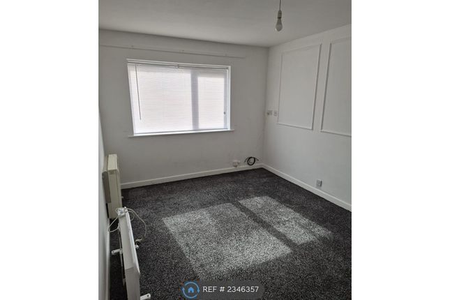 Flat, Spring Court Nottingham Road, Stapleford, Nottingham photo 3
