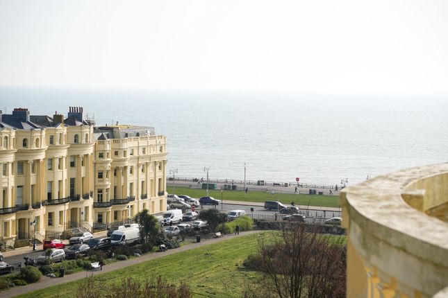 37,Flat 9, Brunswick Square, Hove photo 2