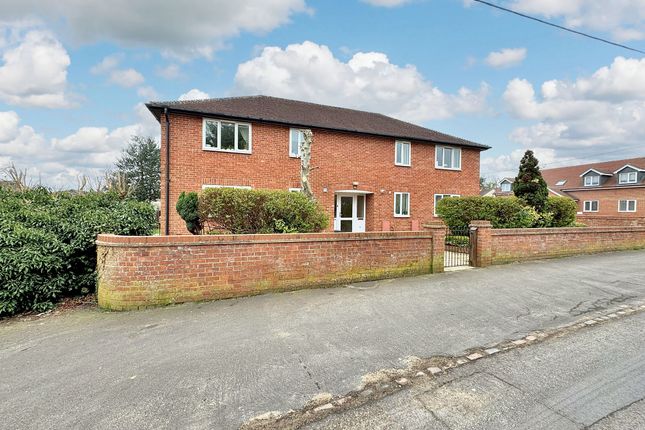 Thumbnail Flat for sale in Besselsleigh Road, Wootton