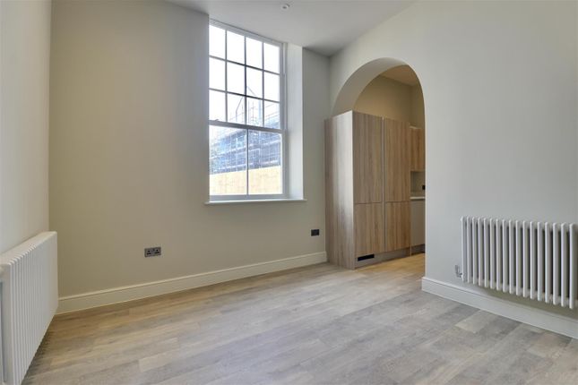 Apartment 6, Jasmine Place, Elm Gardens, Southsea photo 3