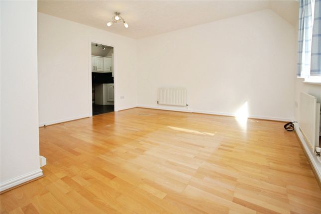 5, Hazel Close, Basildon photo 2