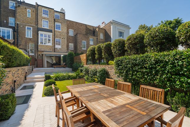 Priory, Priory Walk, London photo 4