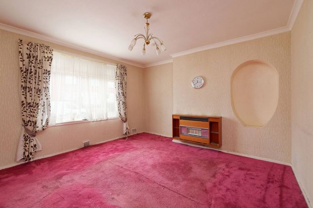 13, Churchill Crescent, Ayr photo 2